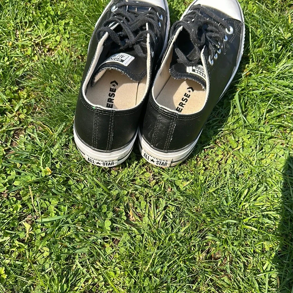 Converse Women's Chuck Taylor All Star Lift Low Top Platform Sneaker - Picture 4 of 6